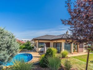 Prodej rodinného domu, Králův Dvůr - Levín, Na Vyhlídce, 97 m2