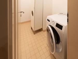 Pronájem bytu 2+kk, Praha - Karlín, Rohanské nábřeží, 80 m2