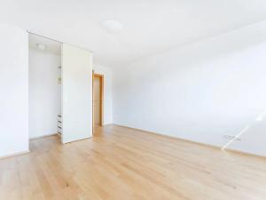 Prodej bytu 3+kk, Praha - Vysočany, Podnádražní, 102 m2