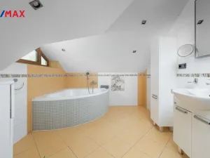 Prodej chalupy, Držkov, 232 m2