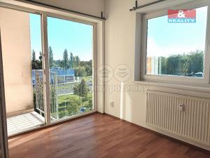 Prodej bytu 2+kk, Milovice - Mladá, Armádní, 52 m2