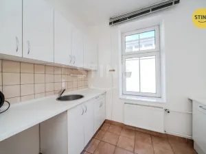 Pronájem kanceláře, Ostrava, Starobělská, 250 m2