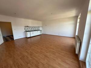 Pronájem bytu 3+kk, Karlovy Vary, Raisova, 100 m2