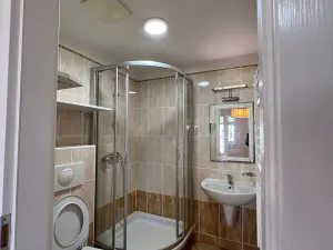 Pronájem bytu 3+kk, Karlovy Vary, Raisova, 100 m2