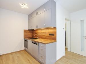 Pronájem bytu 2+kk, Praha - Horní Měcholupy, Milánská, 40 m2