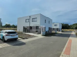 Prodej rodinného domu, Kladno - Dubí, Pechlátova, 353 m2