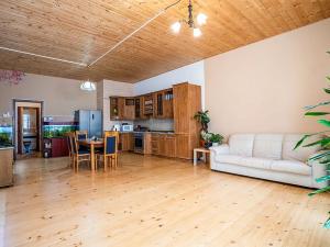 Prodej rodinného domu, Hostinné, Náměstí, 508 m2