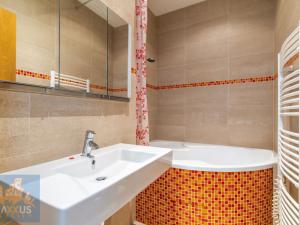 Pronájem bytu 2+kk, Praha - Žižkov, Ježkova, 43 m2