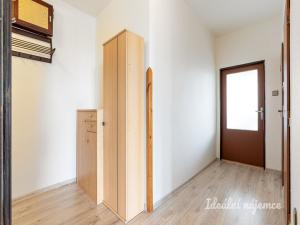 Pronájem bytu 3+kk, Praha - Michle, V dolině, 56 m2