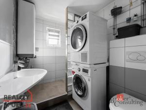 Prodej bytu 2+1, Trutnov, 80 m2