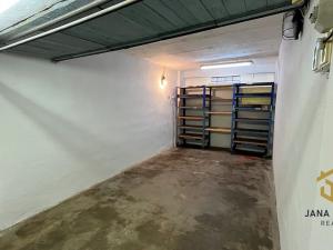 Prodej garáže, Zlín, Dřevnická, 18 m2