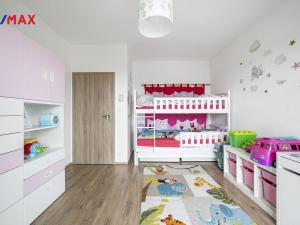 Prodej bytu 4+kk, Praha - Letňany, Kadečkové, 93 m2