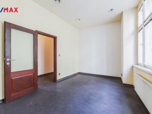 Pronájem obchodního prostoru, Praha - Staré Město, Staroměstské náměstí, 350 m2