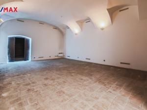 Pronájem obchodního prostoru, Praha - Staré Město, Staroměstské náměstí, 350 m2