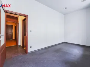 Pronájem obchodního prostoru, Praha - Staré Město, Staroměstské náměstí, 350 m2