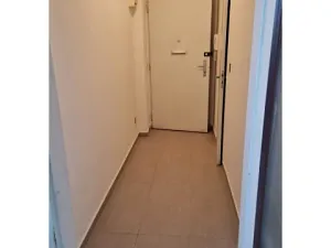 Pronájem bytu 1+kk, Praha - Holešovice, Tusarova, 30 m2
