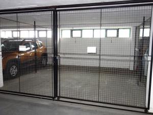 Pronájem garážového stání, Brno, Loosova, 13 m2