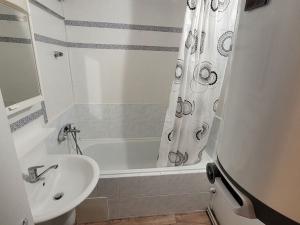 Pronájem bytu 2+1, Roudnice nad Labem, Alej 17. listopadu, 60 m2