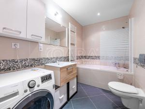 Pronájem bytu 2+kk, Praha - Horní Měcholupy, Modenská, 64 m2