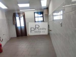 Pronájem obchodního prostoru, Znojmo, 300 m2