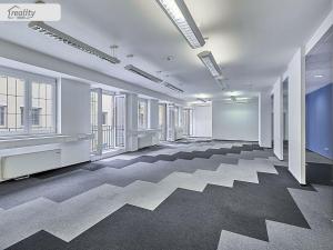 Pronájem kanceláře, Praha - Nové Město, Soukenická, 401 m2