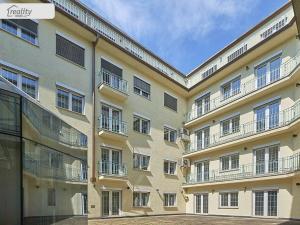 Pronájem kanceláře, Praha - Nové Město, Soukenická, 51 m2