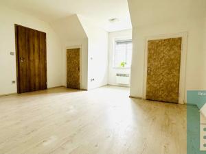 Pronájem bytu 2+1, Kroměříž, Nádražní, 62 m2