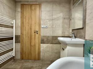 Pronájem bytu 2+1, Kroměříž, Nádražní, 62 m2