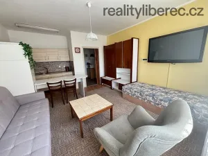 Pronájem bytu 2+kk, Liberec, Hrdinů, 42 m2