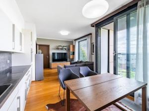 Pronájem bytu 2+kk, Praha - Nusle, K sídlišti, 56 m2