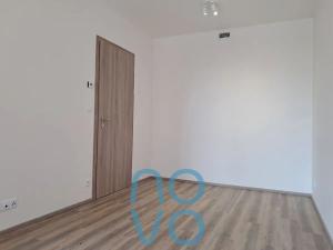 Pronájem bytu 2+kk, Praha - Hloubětín, Domalípova, 69 m2