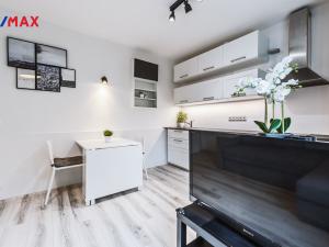 Pronájem bytu 3+kk, Praha - Strašnice, Krupská, 55 m2