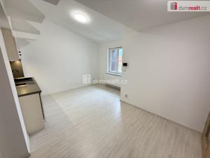 Pronájem bytu 2+kk, Praha - Vinohrady, Lublaňská, 40 m2