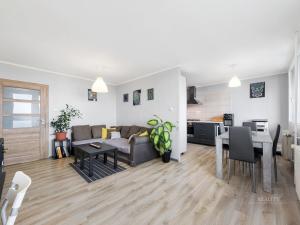 Prodej bytu 3+kk, Praha - Kobylisy, Třeboradická, 68 m2