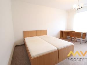 Pronájem bytu 1+1, Hradec Králové - Nový Hradec Králové, Prostějovská, 38 m2