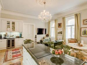 Pronájem bytu 4+kk, Praha - Vinohrady, Korunní, 132 m2