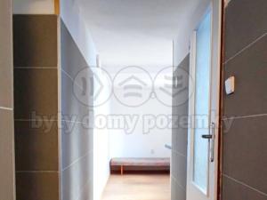 Pronájem bytu 1+kk, Trutnov - Střední Předměstí, Novodvorská, 13 m2