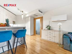 Prodej bytu 2+kk, Praha - Žižkov, Ke kapslovně, 85 m2