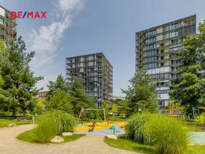 Prodej bytu 2+kk, Praha - Žižkov, Ke kapslovně, 85 m2