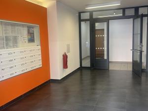 Pronájem bytu 1+kk, Praha - Modřany, Rorýsová, 39 m2