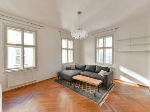 Pronájem bytu 2+1, Praha - Malá Strana, Újezd, 60 m2