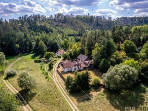 Prodej rodinného domu, Žďárec, 360 m2