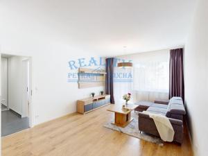 Pronájem bytu 2+kk, Praha - Strašnice, Štěchovická, 66 m2