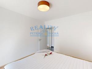 Pronájem bytu 2+kk, Praha - Strašnice, Štěchovická, 66 m2