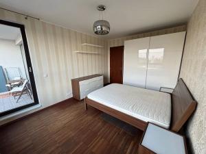 Pronájem bytu 2+kk, Praha, Jeremiášova, 52 m2