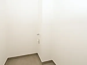 Prodej bytu 2+kk, Praha - Uhříněves, Oty Bubeníčka, 46 m2