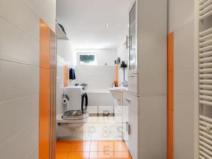 Prodej vícegeneračního domu, Praha - Štěrboholy, Pod areálem, 333 m2