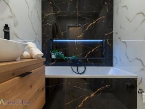 Prodej bytu 3+kk, Karviná, Příční, 66 m2