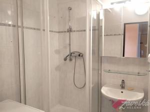 Pronájem bytu 3+kk, Milovice - Mladá, Komenského, 45 m2