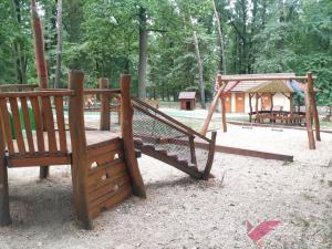Pronájem bytu 2+1, Milovice - Mladá, Spojovací, 46 m2